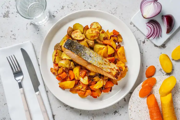Honing mosterd zalm met geroosterde krieltjes