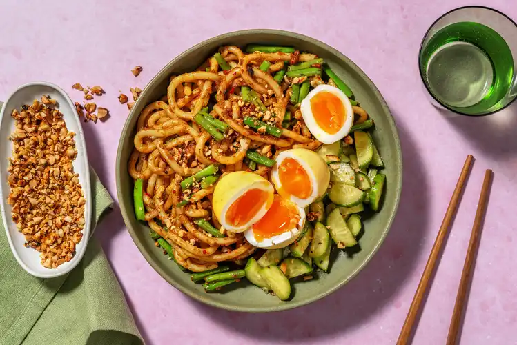 Pittige udonnoedels met gemarineerde eieren